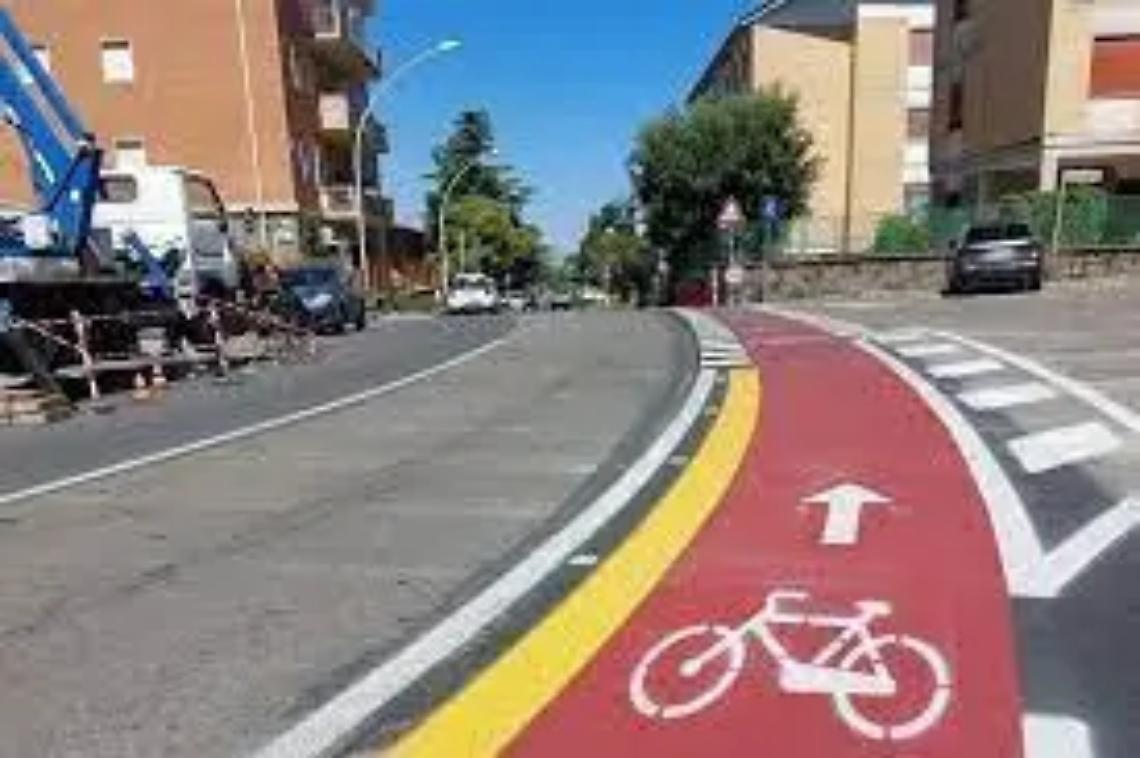 Ciclabile e asfaltature, al Pilastro cambia la viabilit&agrave;