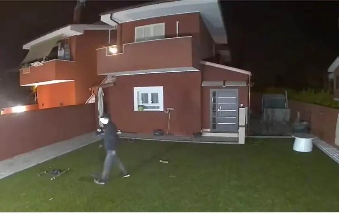 I malviventi ci riprovano: due gli assalti in villa