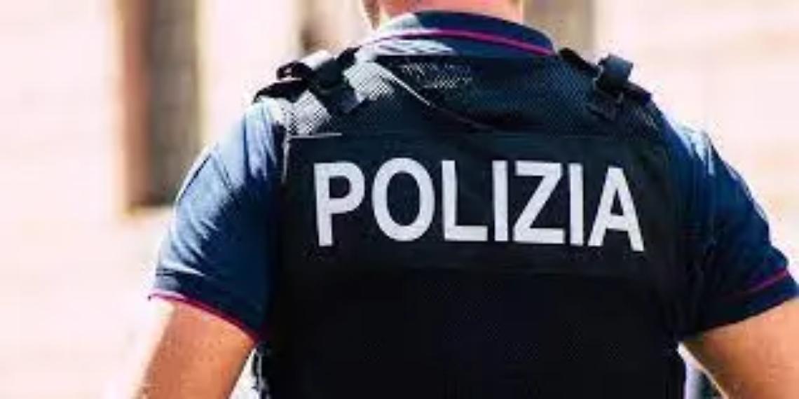 Furti in esercizi commerciali: denunciati e allontanati