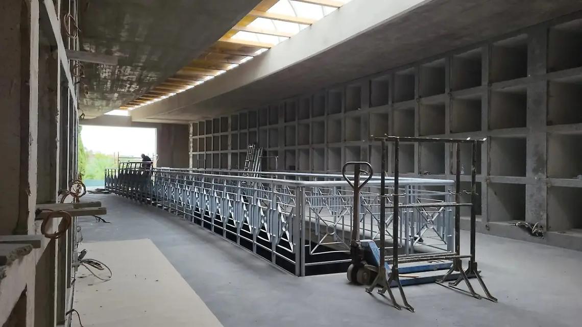 Nuovi loculi, Petrelli interroga il Sindaco