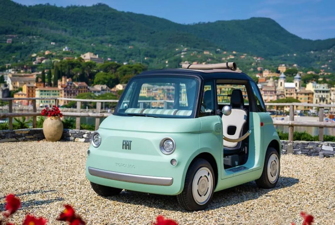Elettrica ed eclettica, partono in Italia gli ordini della Nuova Fiat Topolino Dolcevita