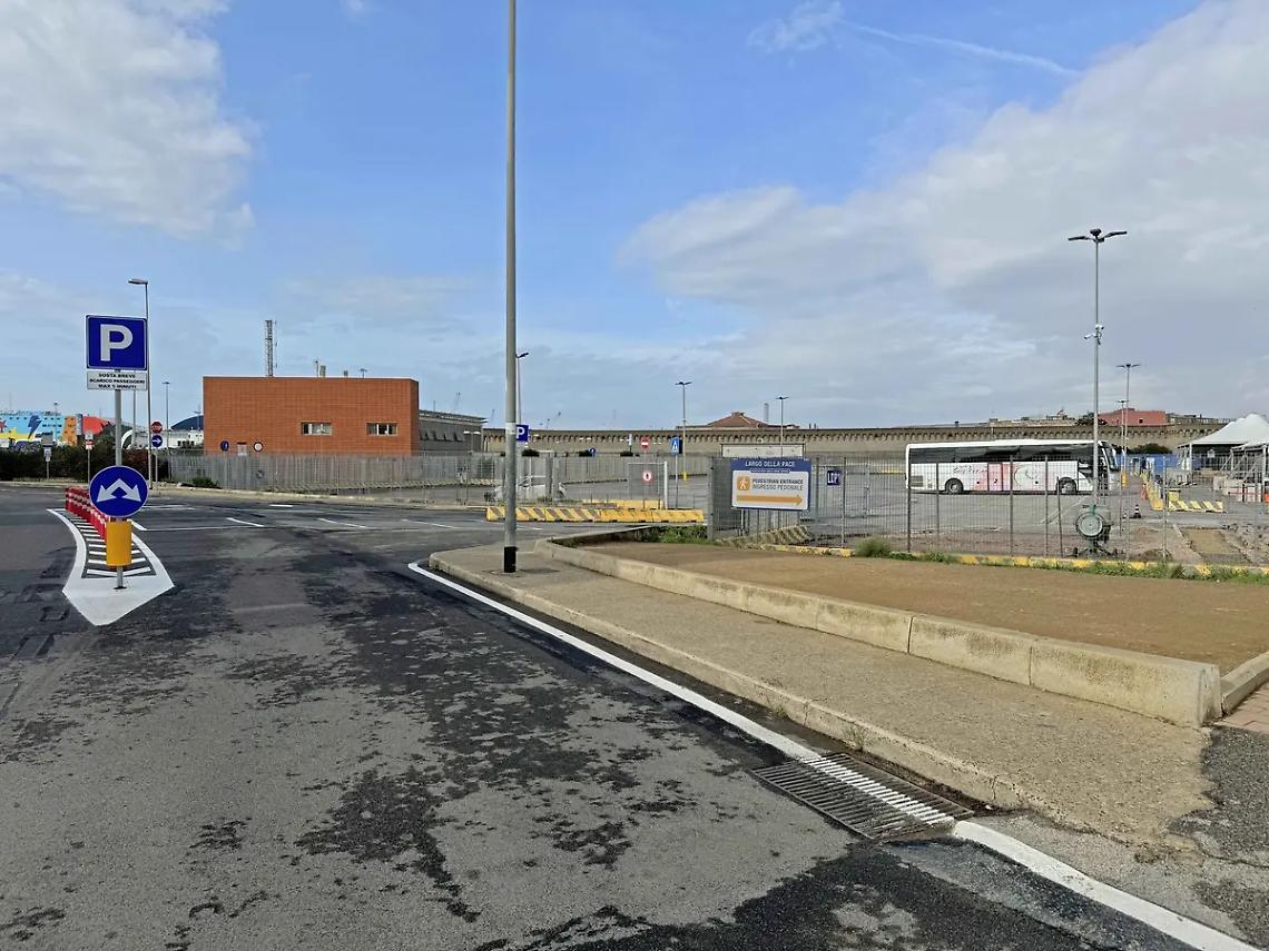 Postazioni a largo della Pace, si aprono le buste