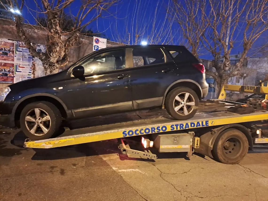 Auto non assicurate rimosse dalla Polstrada