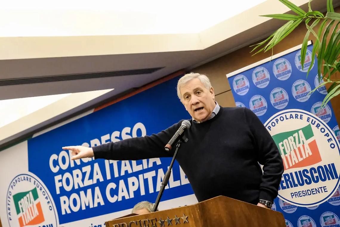 Tajani: &laquo;Centrodestra unito in tutti i Comuni&raquo;
