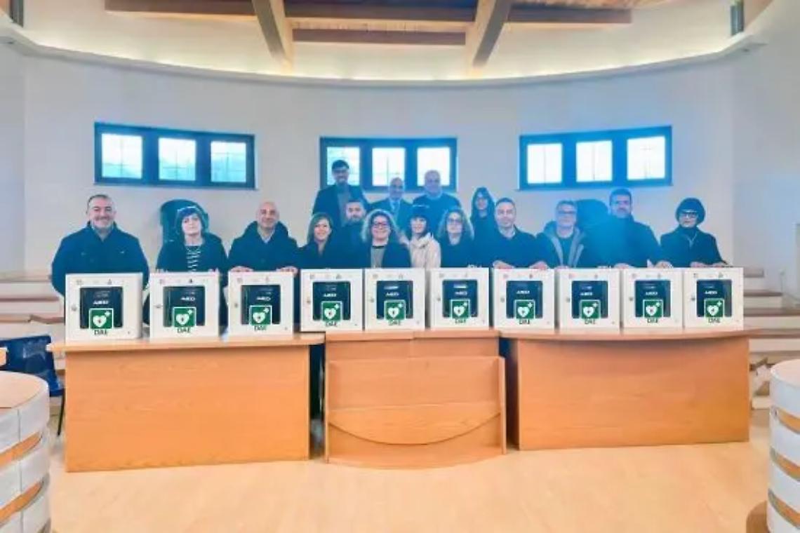 La Comunit&agrave; dei Monti Cimini dona dieci defibrillatori