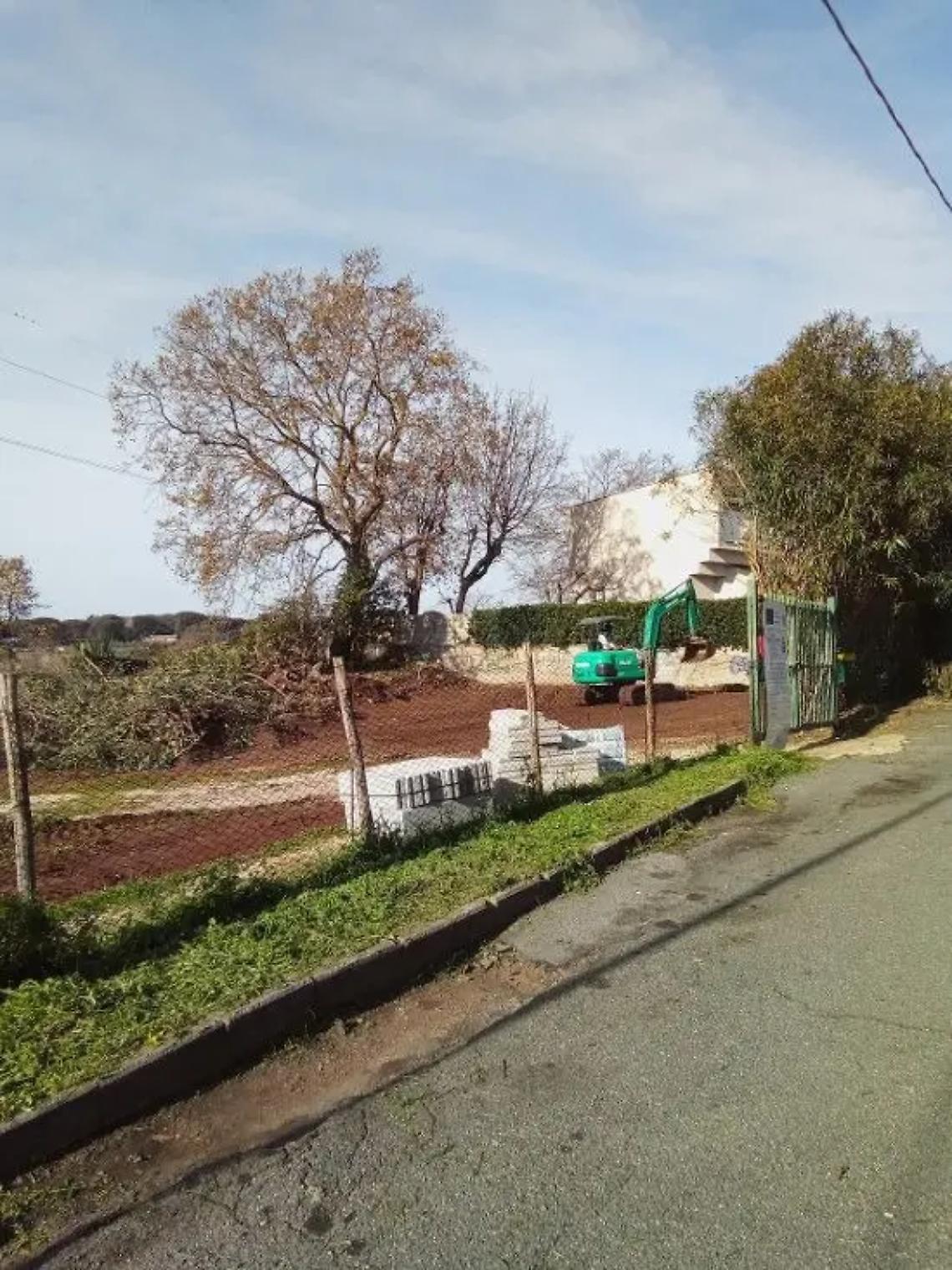 Il restyling del parco di via Corelli divide