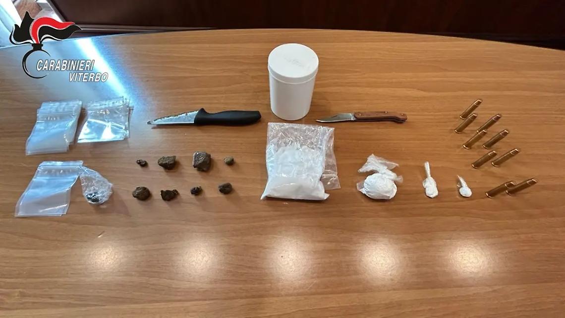 Viterbo: spaccia droga attraverso i social, arrestato un 33enne