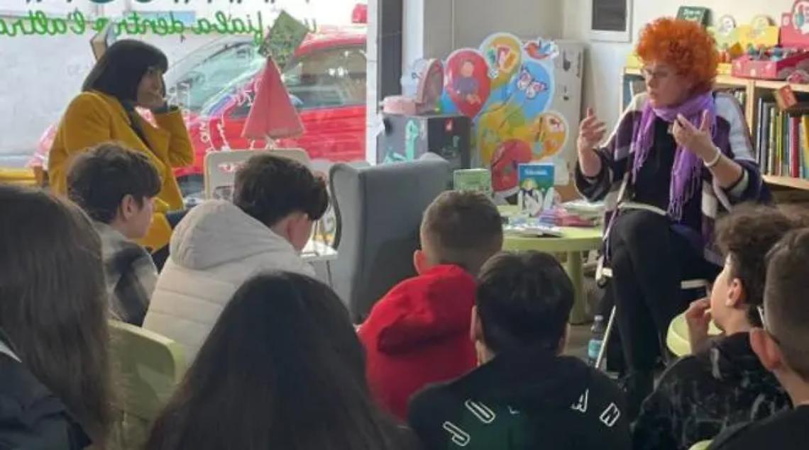 Francesca Bonafini, premio Andersen, ospitata al Grassi