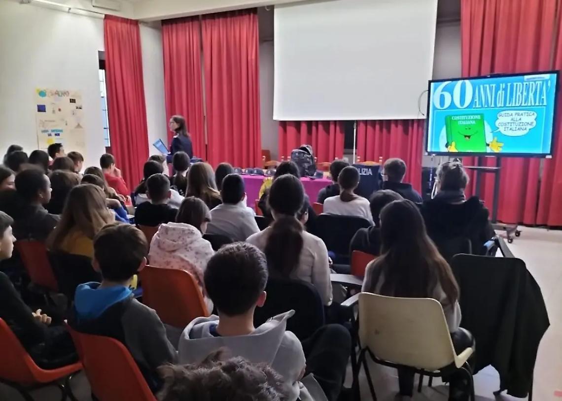 &ldquo;PretenDiamo legalit&agrave;&rdquo;: c&rsquo;&egrave; anche l&rsquo;istituto comprensivo Ettore Sacconi