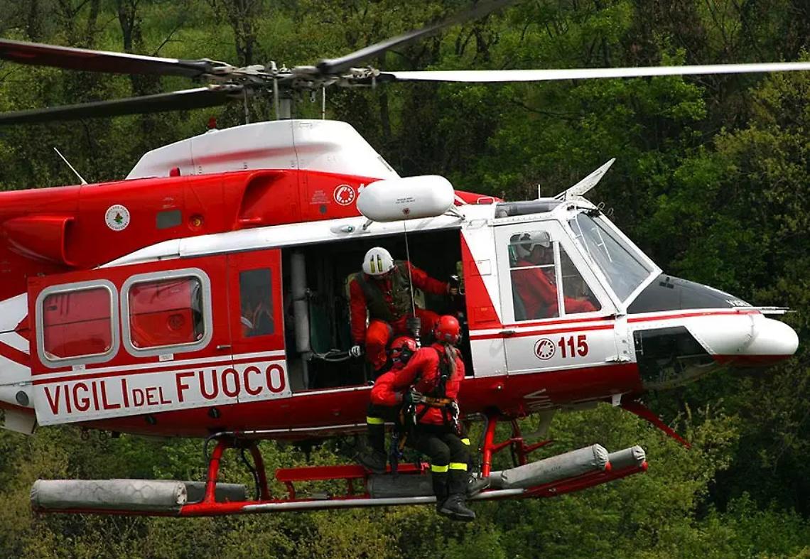Si infortuna nel bosco, soccorso un escursionista
