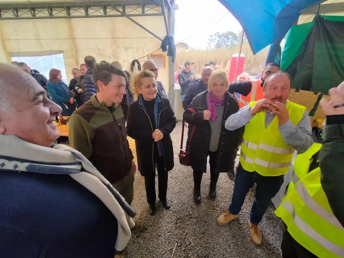 &laquo;Valuteremo la riduzione delle imposte sui terreni agricoli&raquo;