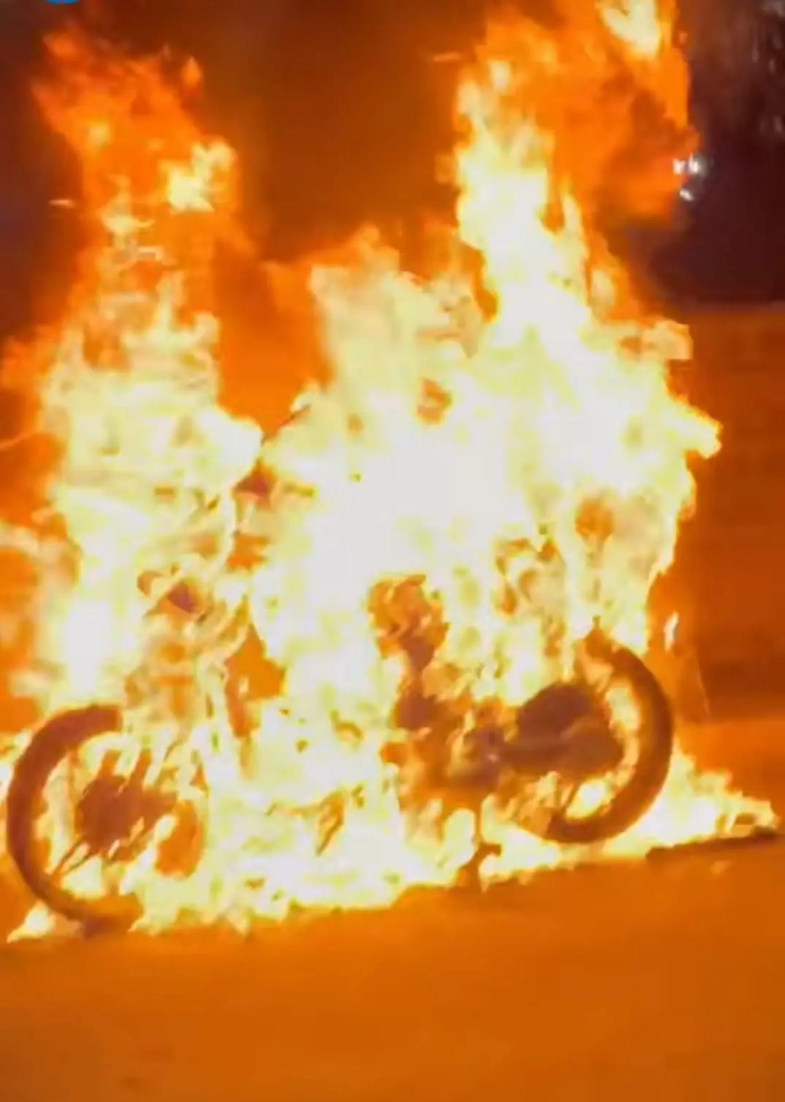 Quattro veicoli in fiamme in pochi giorni: &egrave; allarme