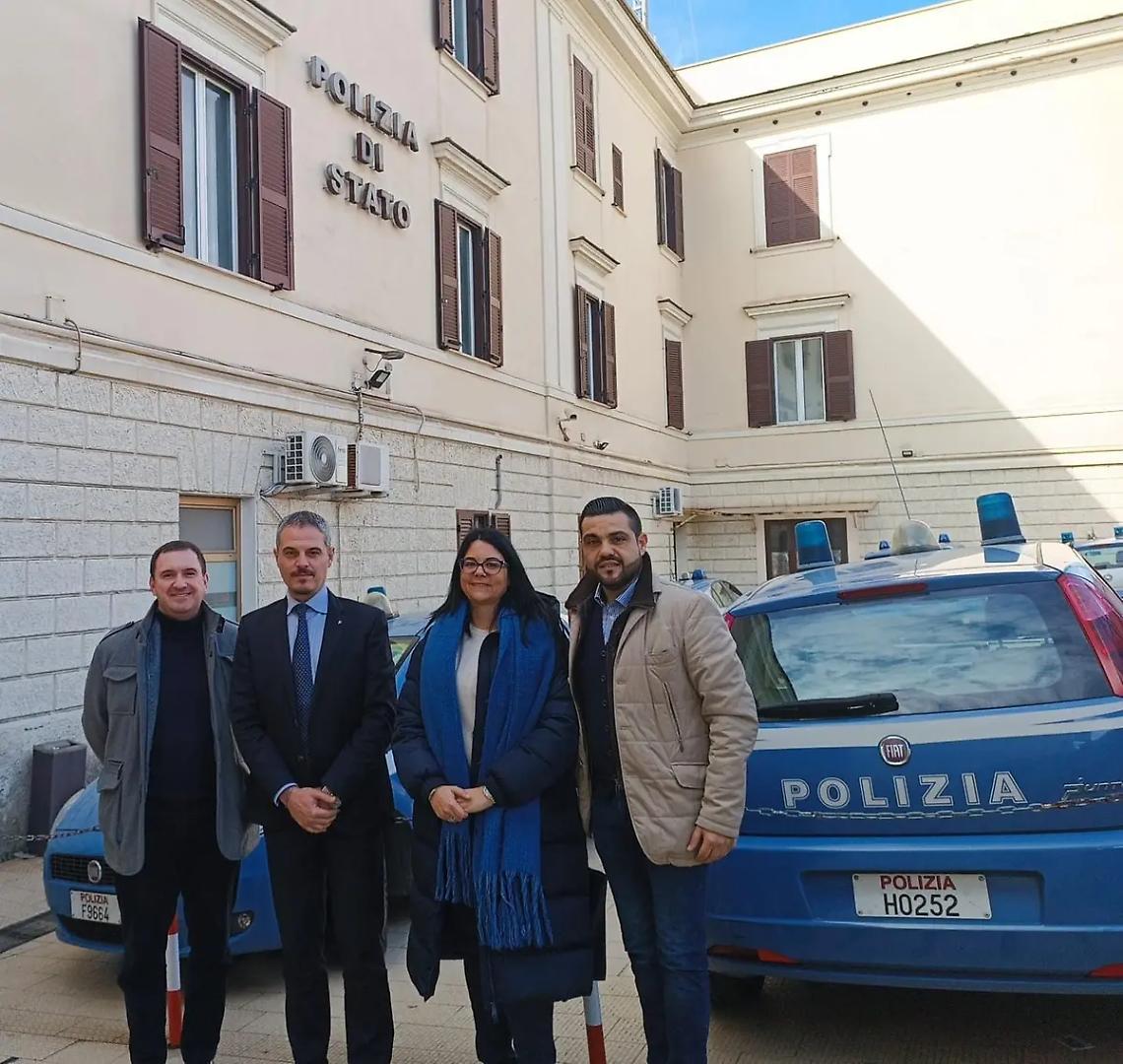 FdI, una delegazione in visita a Polizia e Carabinieri