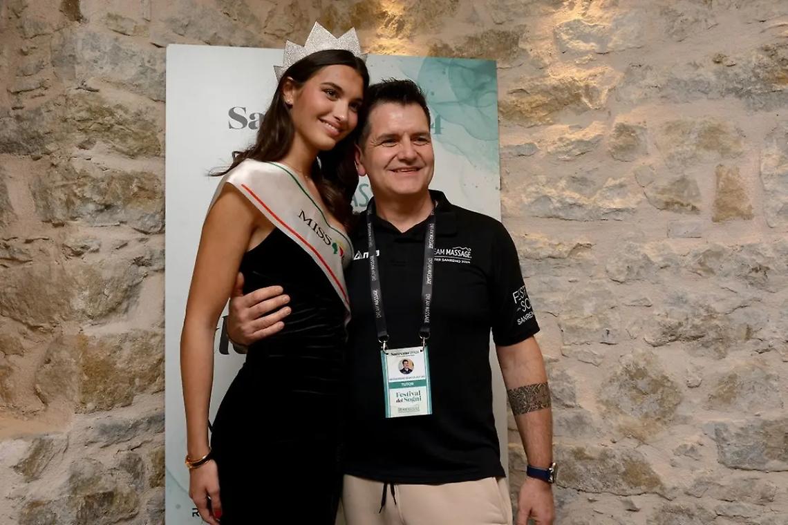 Il fisioterapista dei vip racconta la sua esperienza a Sanremo