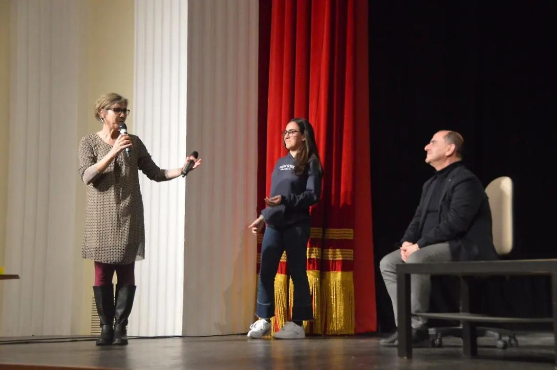 &ldquo;La preadolescenza &egrave; l&rsquo;et&agrave; dello tsunami&rdquo;: Alberto Pellai a &ldquo;Pagine a colori&rdquo;