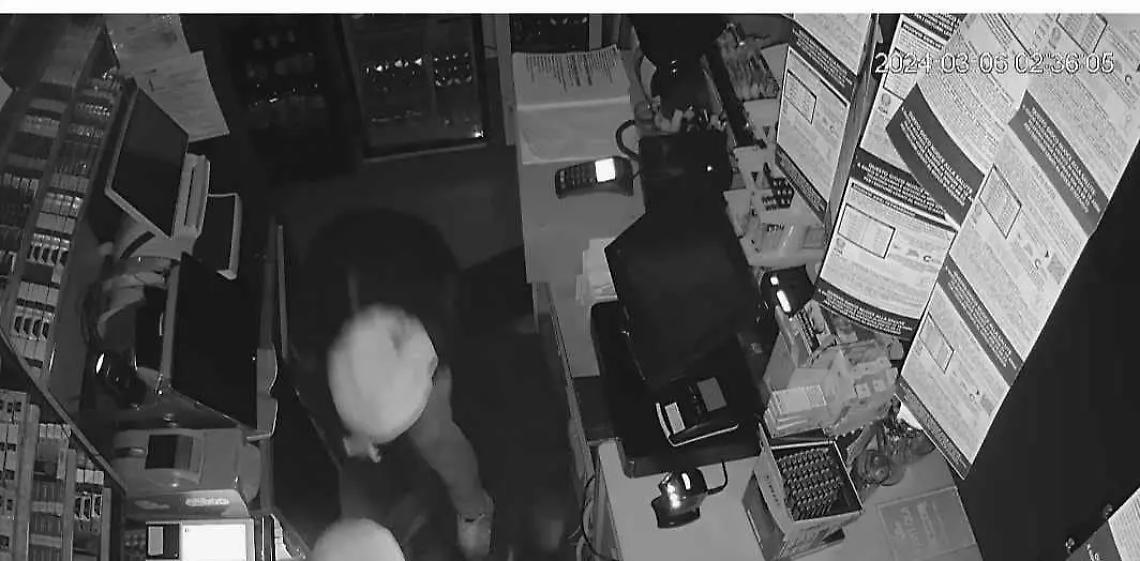 Colpo grosso al Socio bar