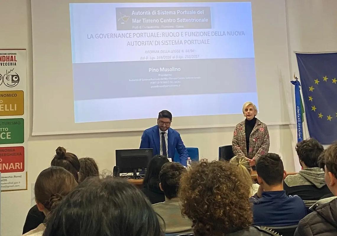 Portualit&agrave; e geopolitica, il presidente Musolino sale in cattedra al Baccelli