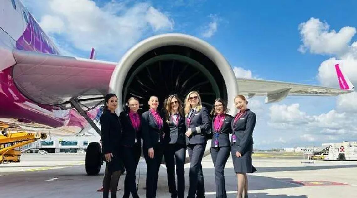 &ldquo;She can fly&rdquo;: dall&rsquo;aeroporto decolla un aereo con l&rsquo;equipaggio tutto al femminile