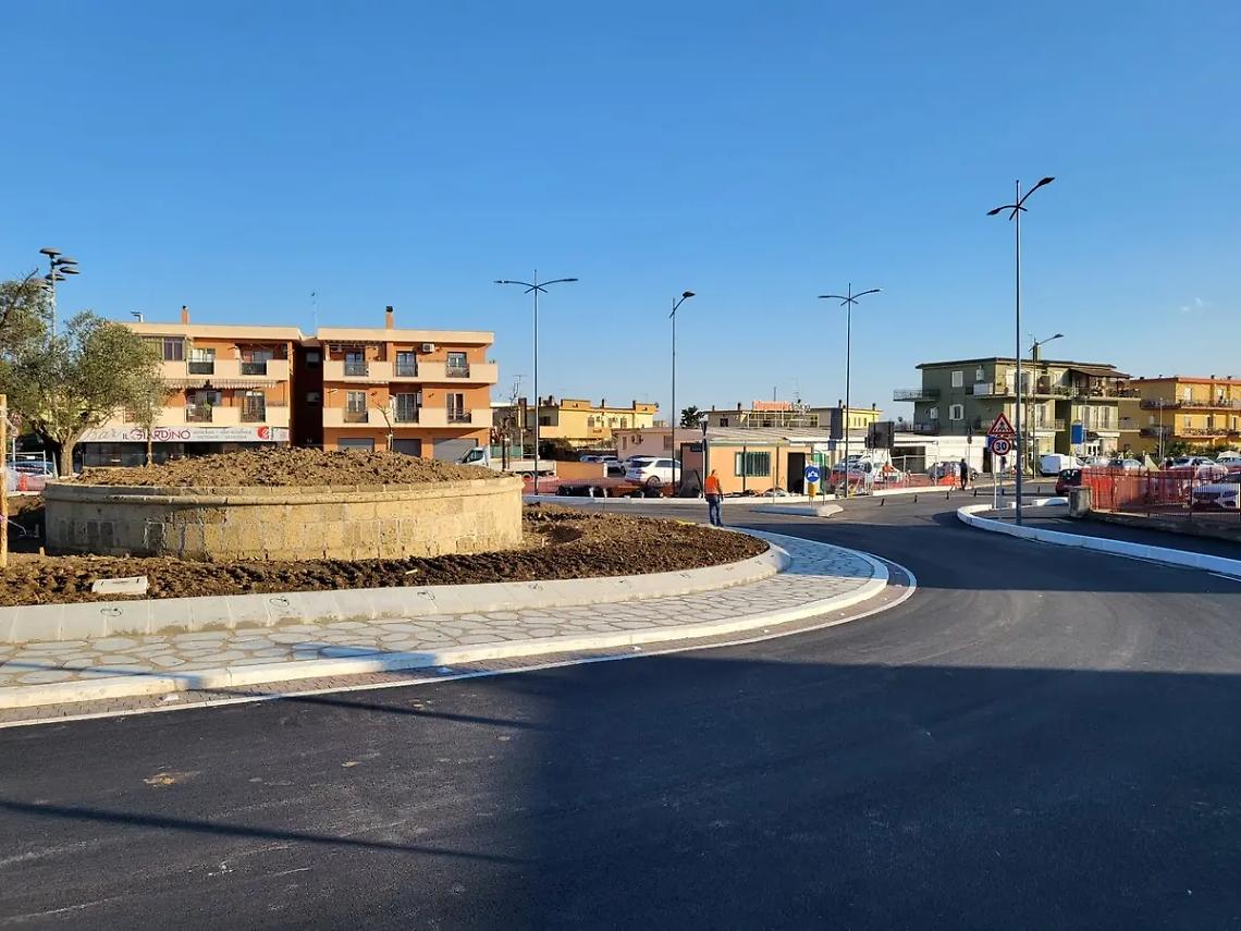 Nuovi lavori sul rond&ograve;: &egrave; caos