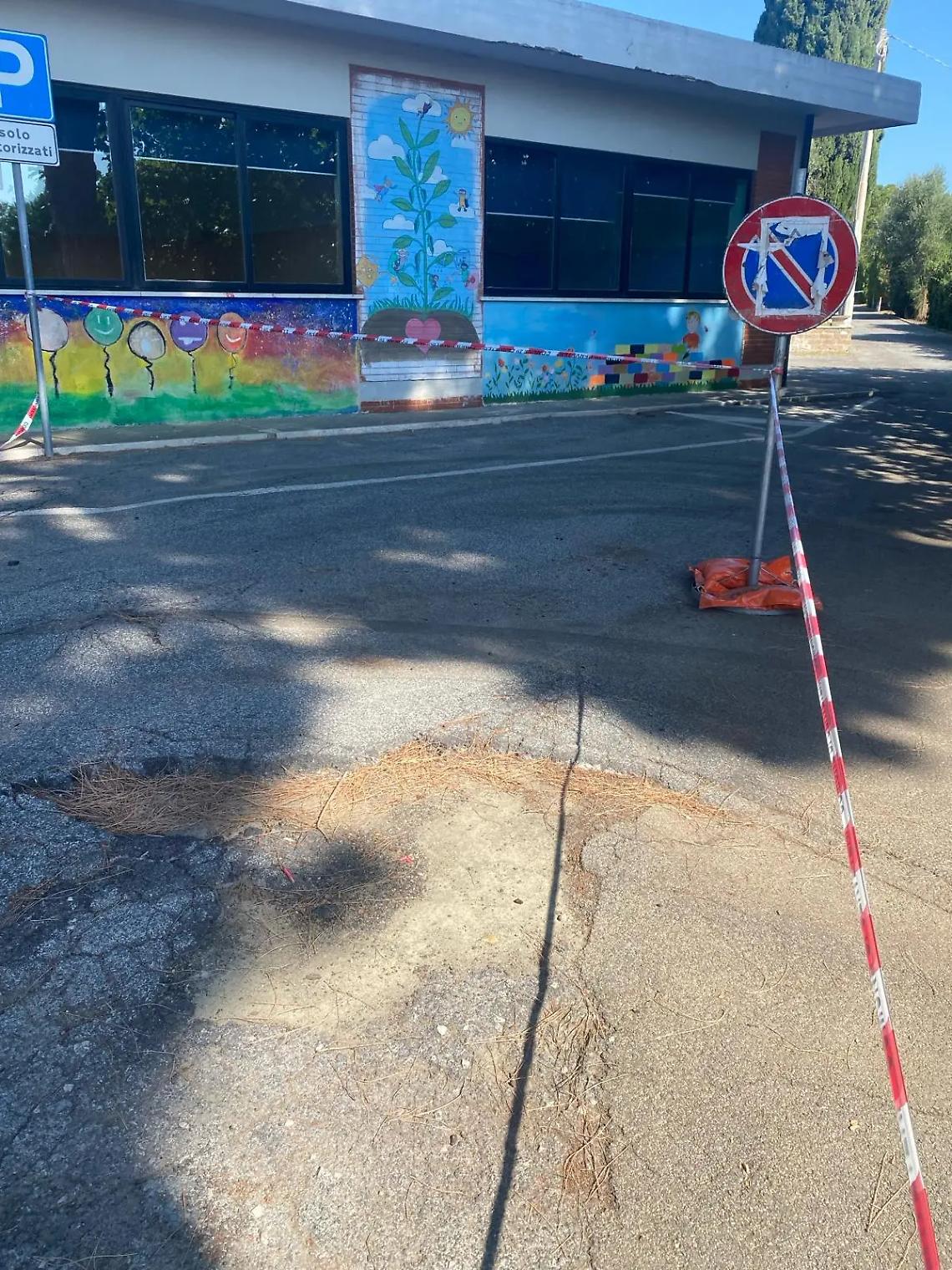 Antincendio e piazzale antistante: due interrogazioni per il "G. Cena"