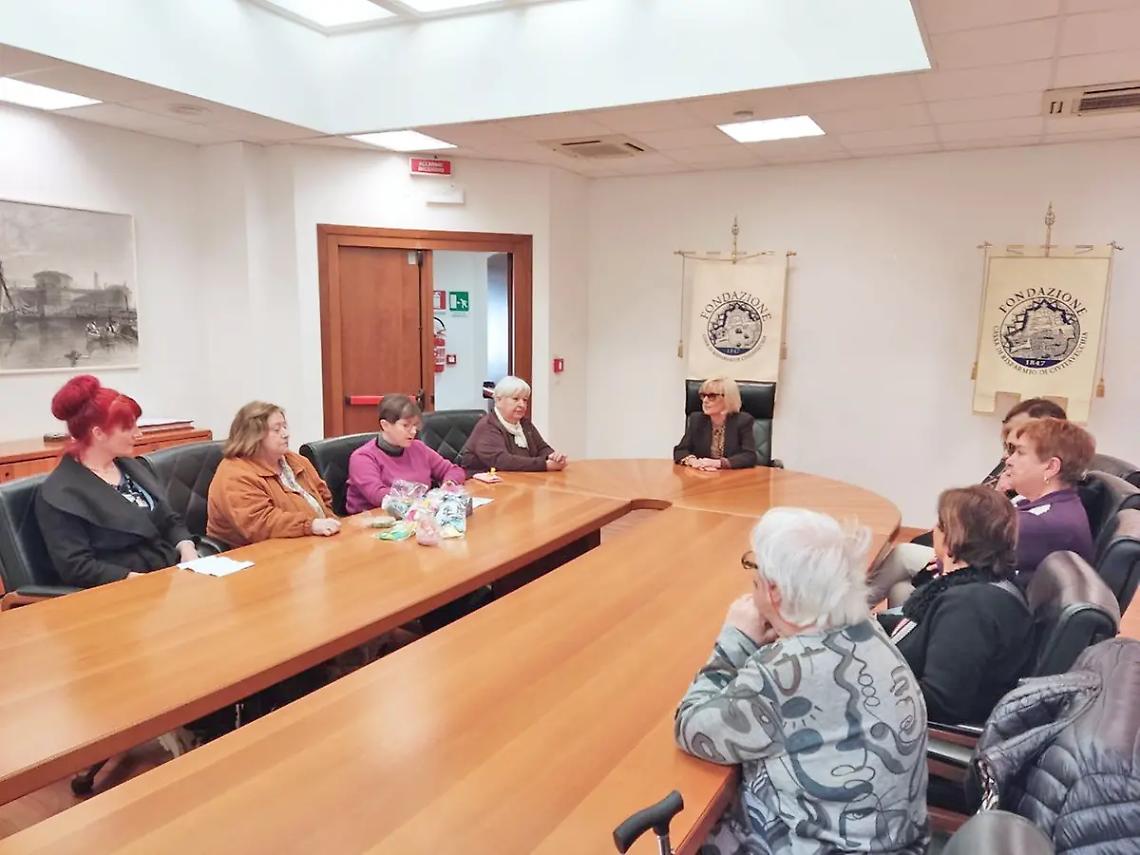 Lampada blu, Arci e Solidariet&agrave; e ambiente insieme per gli anziani