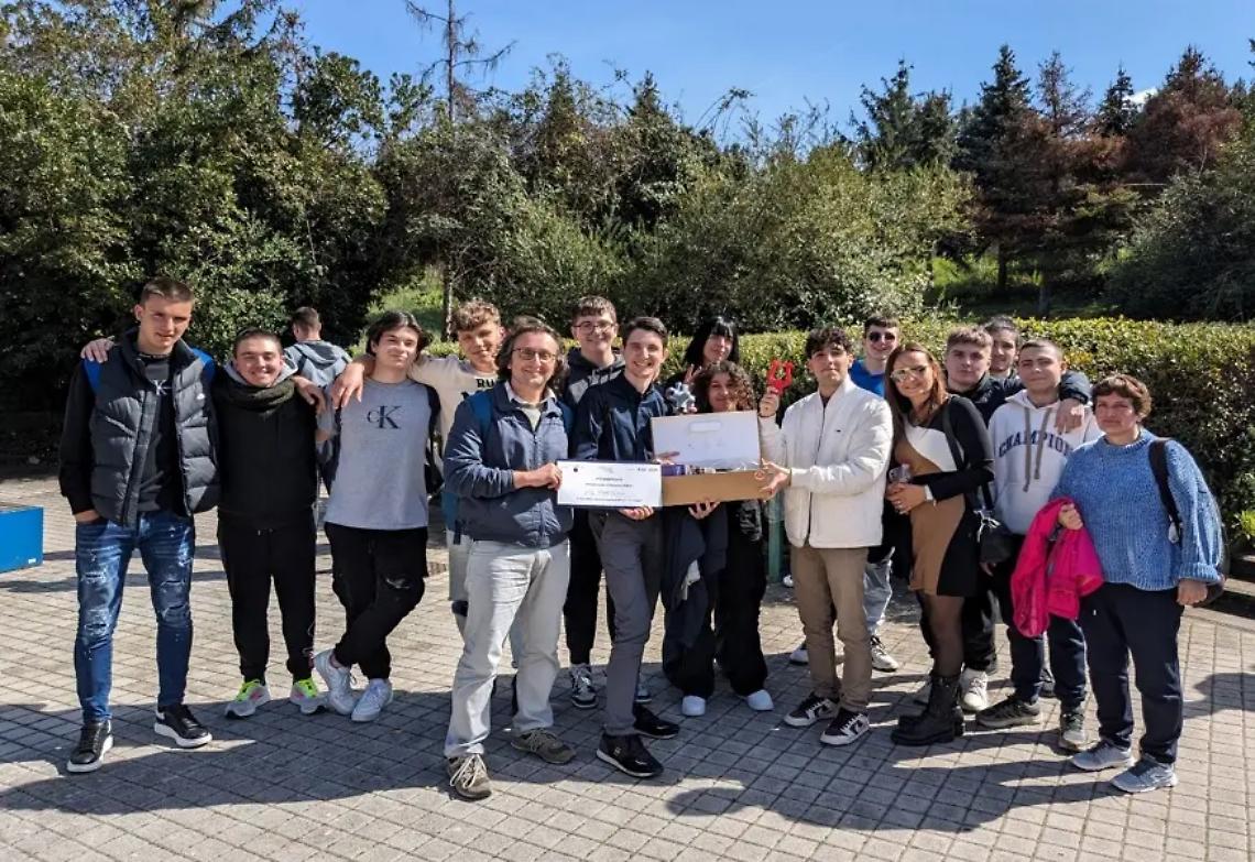 Rome Cup 2024, il Marconi di Civitavecchia brilla con la sua &lsquo;&rsquo;lettura&rsquo;&rsquo; della Scuola di Atene