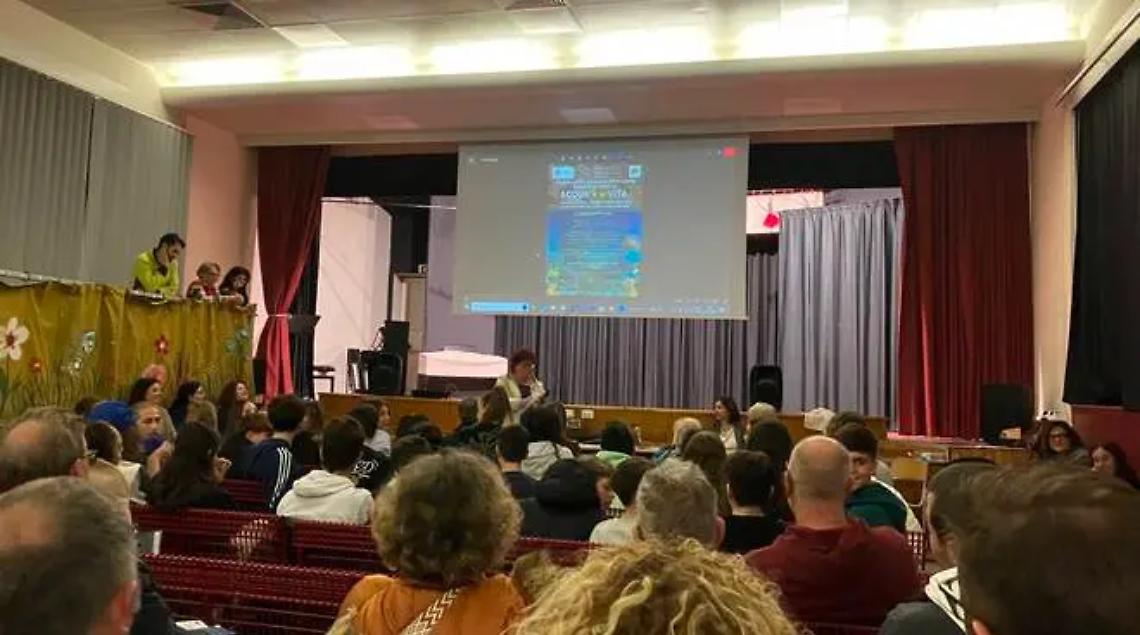 Piccoli scienziati della Porto Romano presentano i loro lavori sull&rsquo;ambiente