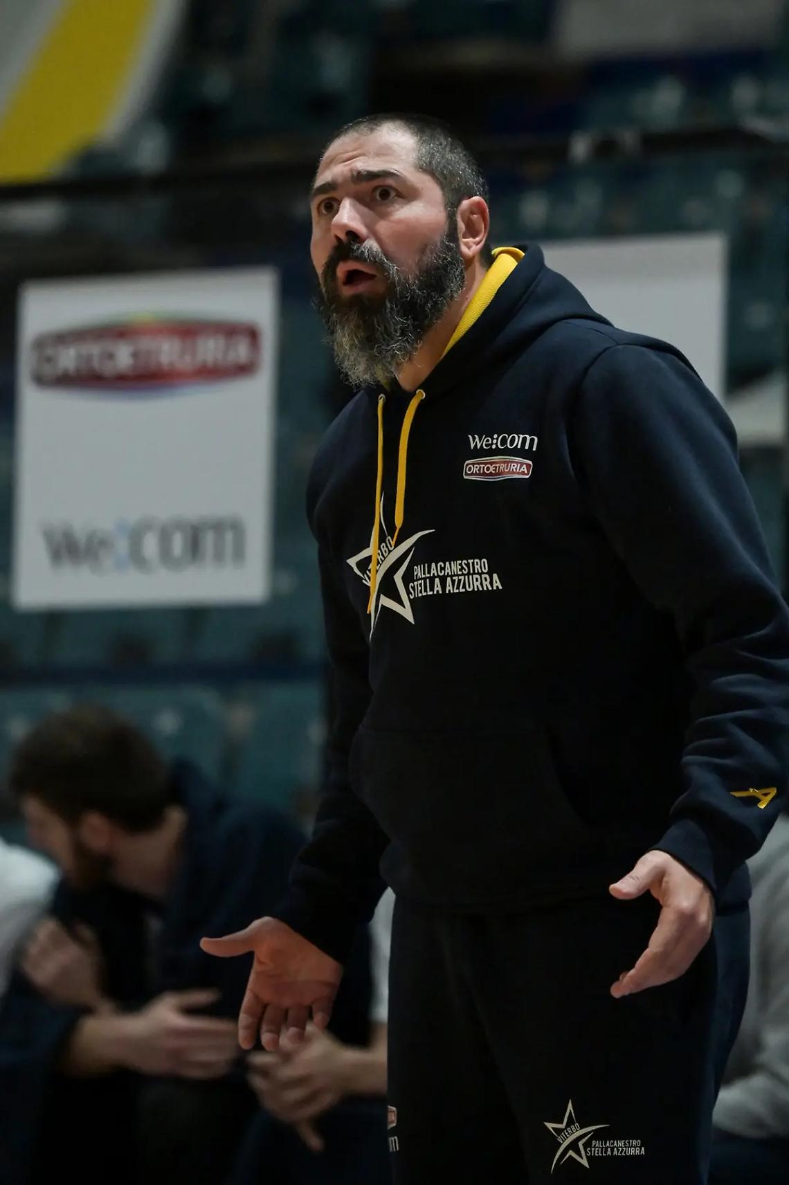 Stella Azzurra sul parquet di Teramo per continuare a cullare il sogno playoff