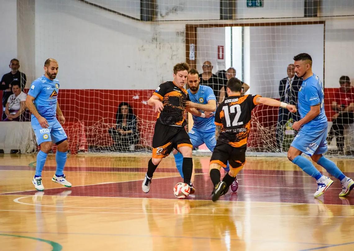 Troppo Futsal Napoli per l&rsquo;Active Network: gli orange perdono 5-0