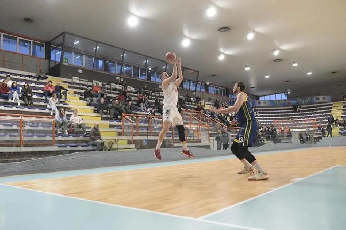 Stella Azzurra al bivio: serve battere il Pescara per sperare ancora in un difficile 2&deg; posto utile per i playoff