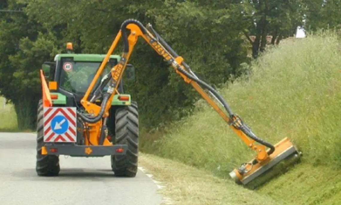 Sfalcio dell&rsquo;erba: nuove linee guida per le strade provinciali