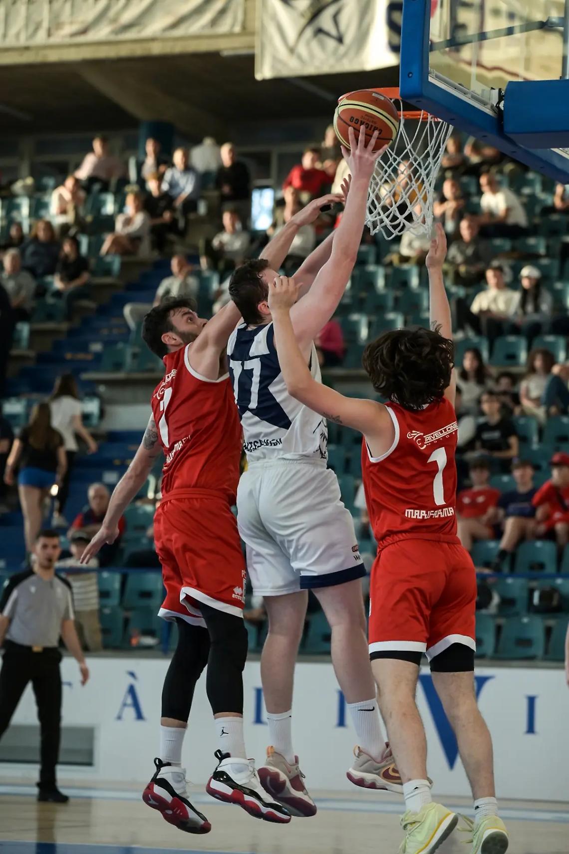 Stella Azzurra Viterbo sul campo della regina Attila Porto Recanati per giocarsi senza rimpianti le minime speranze di poter accedere ai playoff