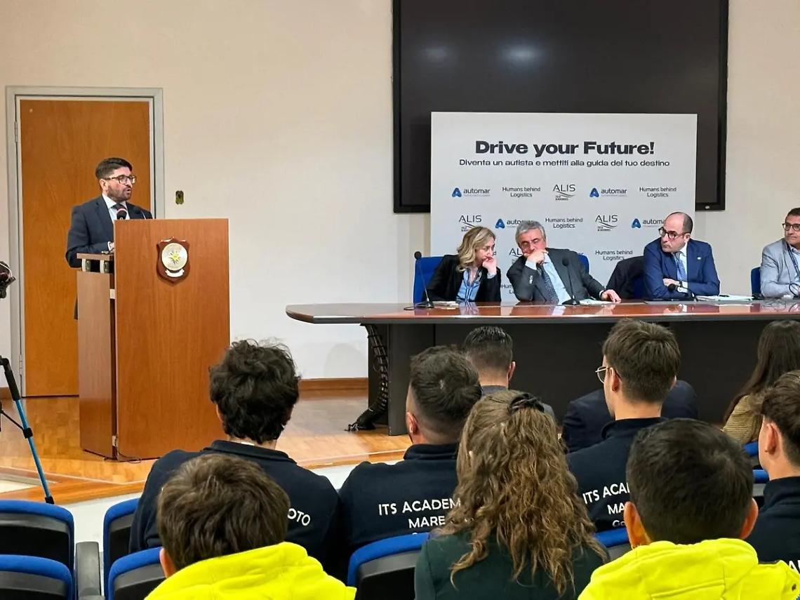 Drive your Future, Automar recluta 80 autisti