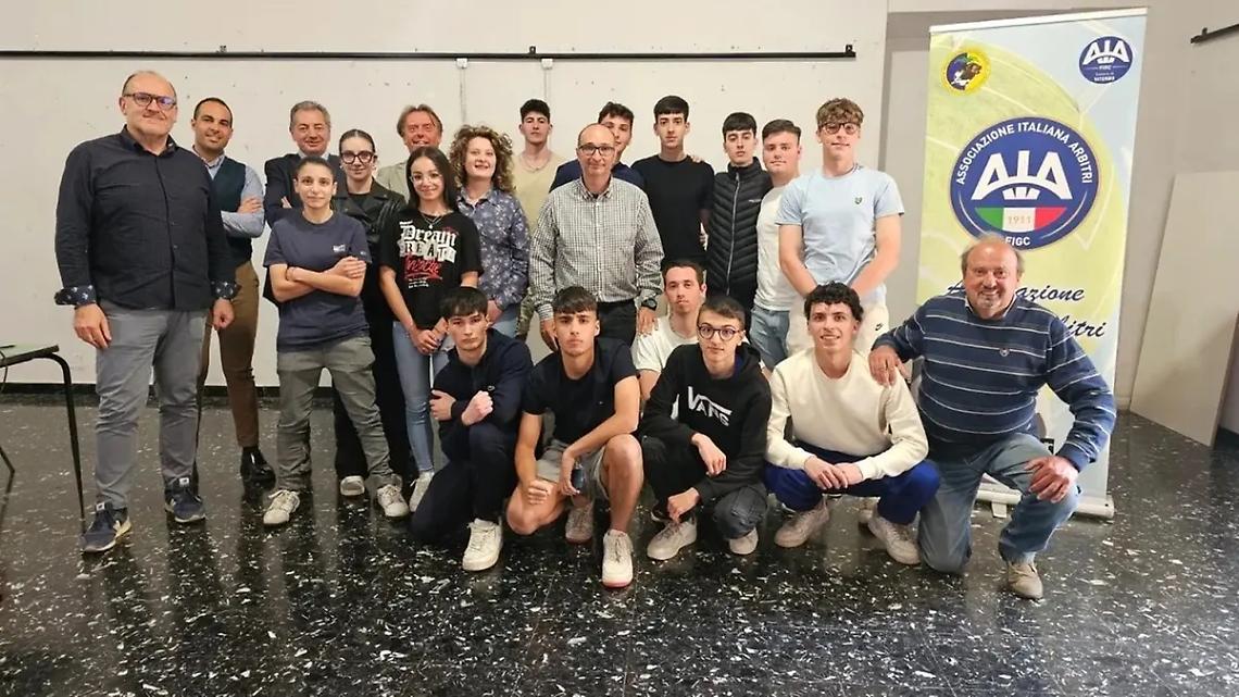 Tredici nuovi arbitri per il calcio giovanile della Tuscia promossi dal corso svoltosi a Civita Castellana