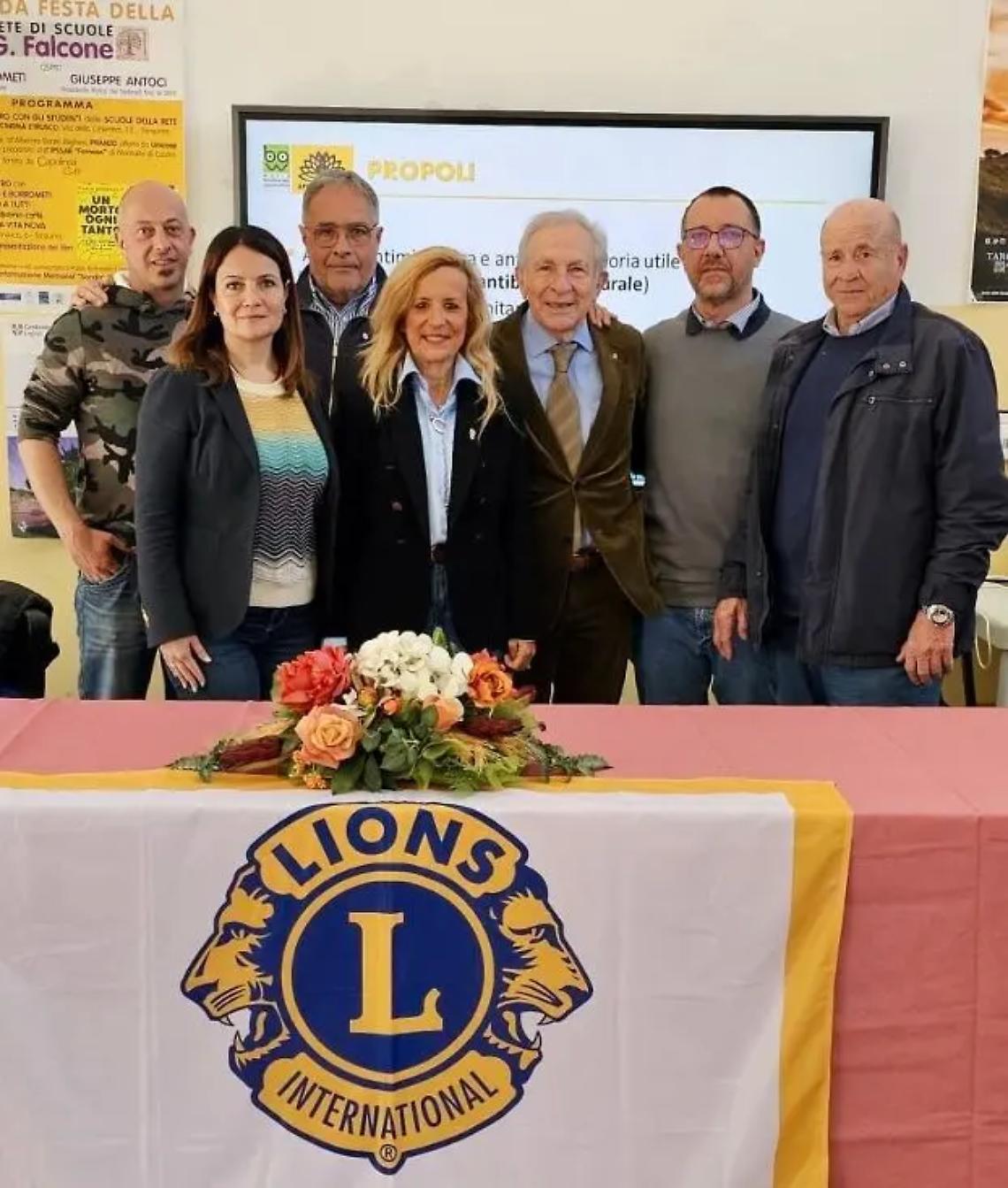 &ldquo;Salviamo le api e le biodiversit&agrave;&rdquo;: incontro con gli studenti del Cardarelli