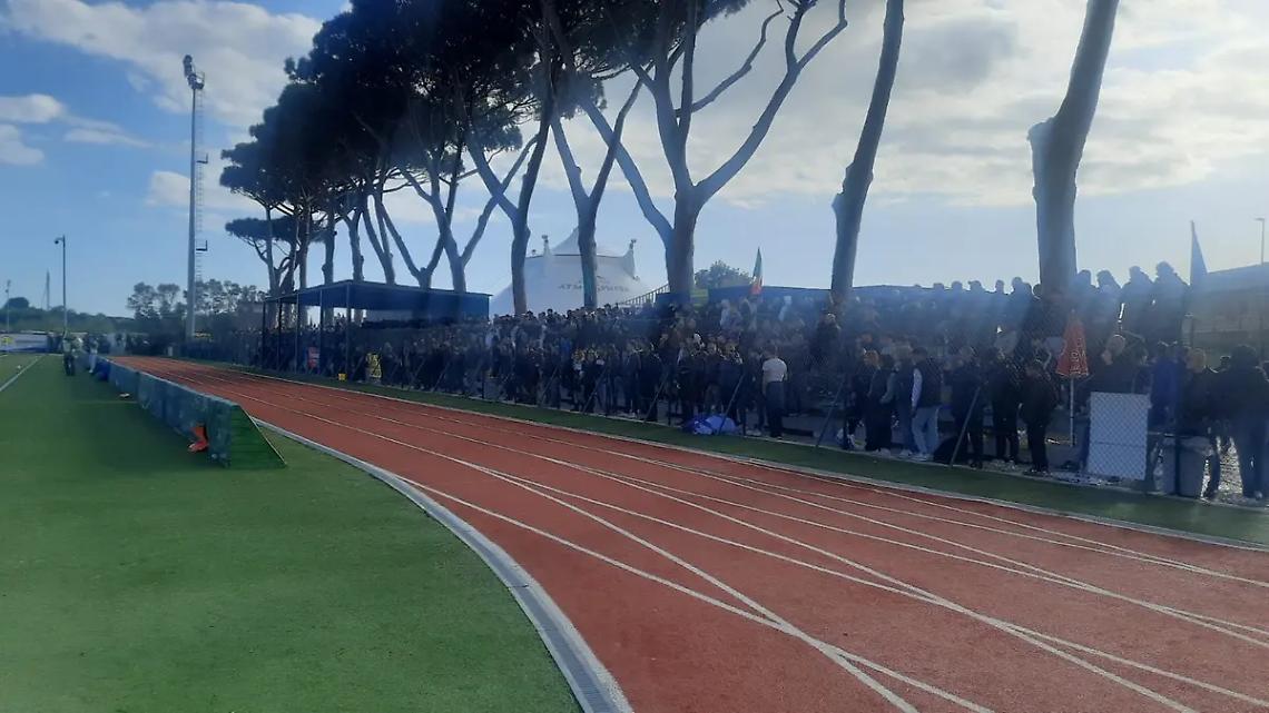 Stadio gremito, ma la tribuna B resta chiusa