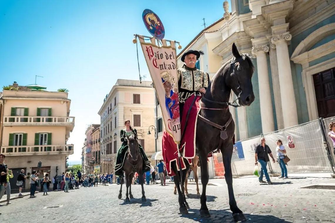 Tornano a Tarquinia la rievocazione storica delle Contrade e il Palio dell&rsquo;Anello