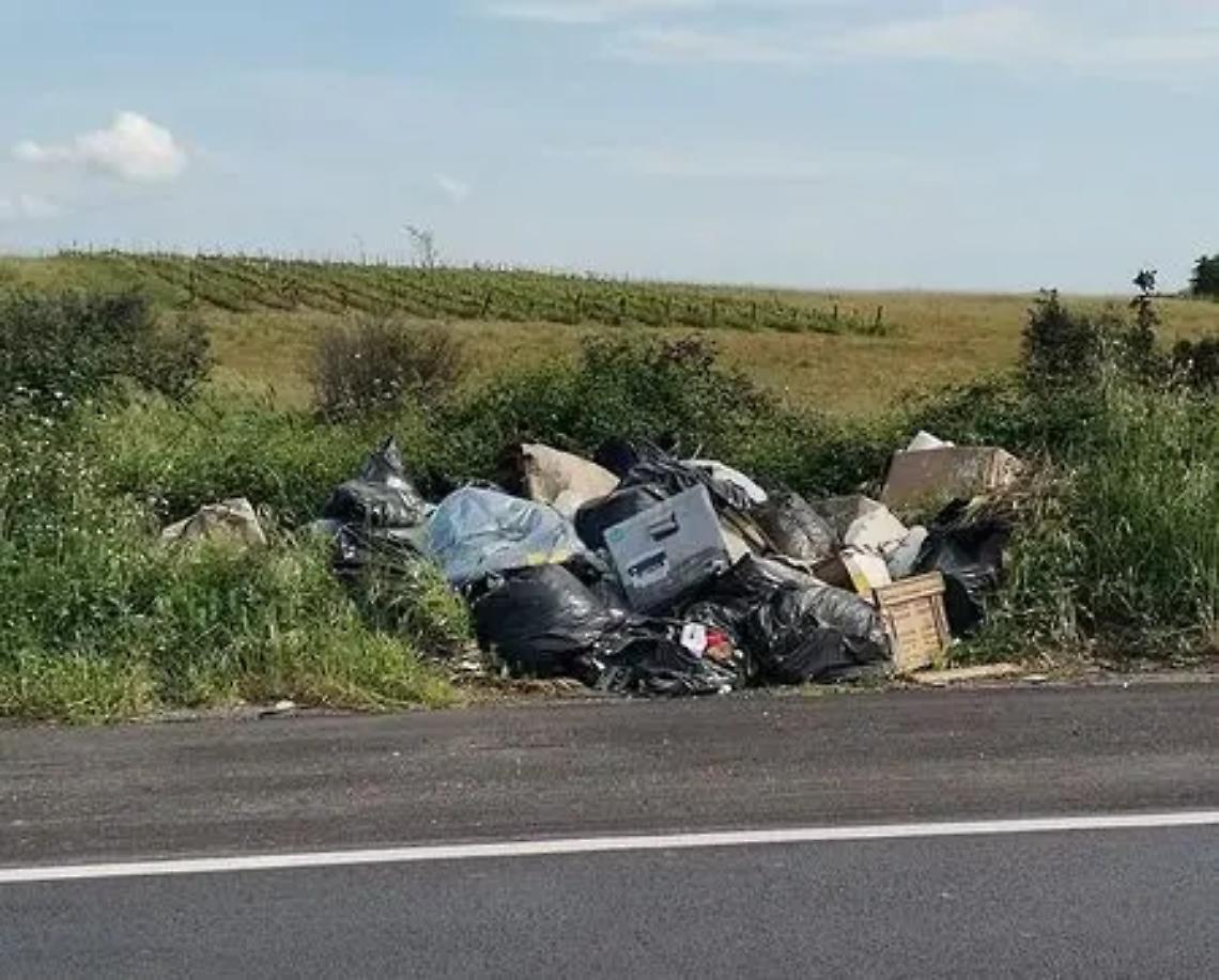 Sos rifiuti, aumentano le discariche abusive