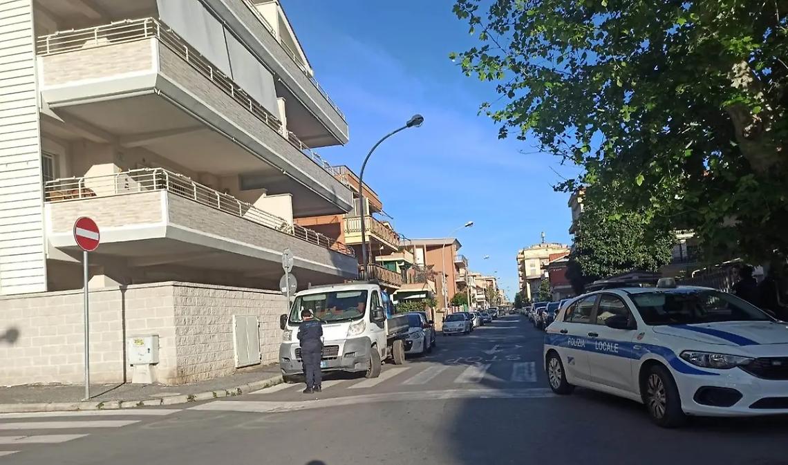 Meno parcheggi e ora anche le multe