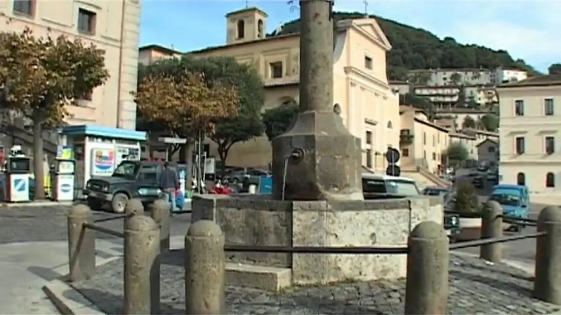 In corso il restyling della famosa Fontana Tonna, simbolo di Allumiere