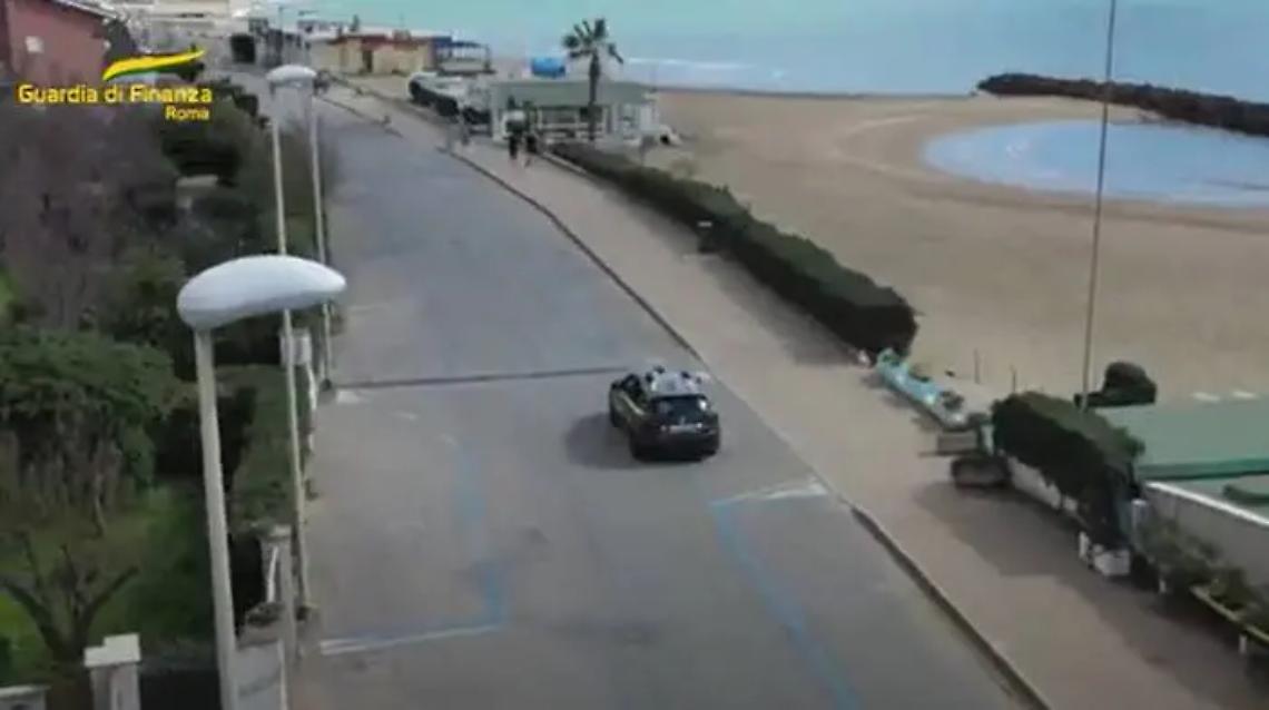 Frode fiscale e autoriciclaggio: arrestato imprenditore proprietario di un ristorante a Santa Marinella