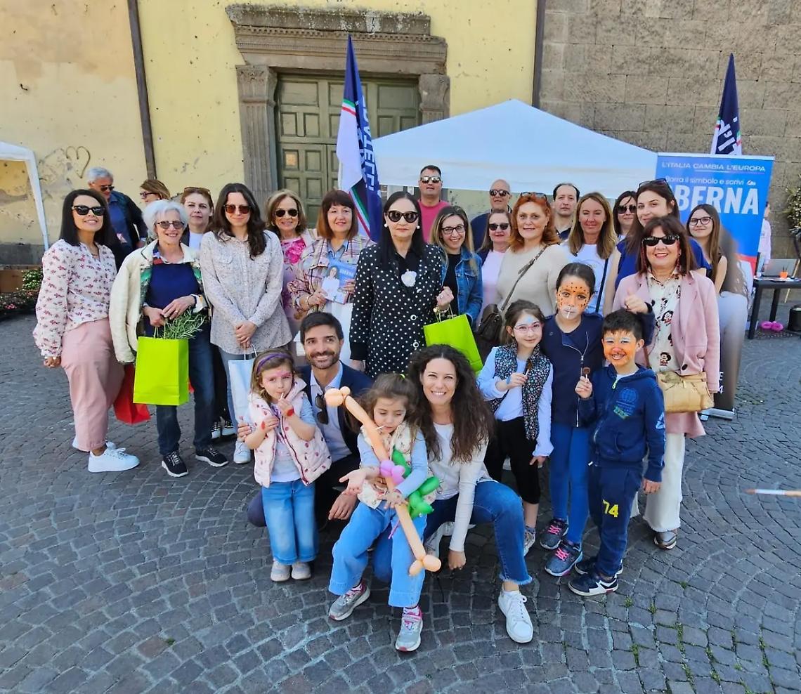 Festa della Mamma in piazza con Antonella Sberna