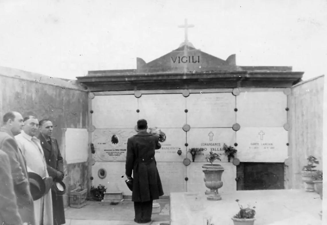 Vigili del fuoco: proseguono a fatica i lavori al sepolcreto