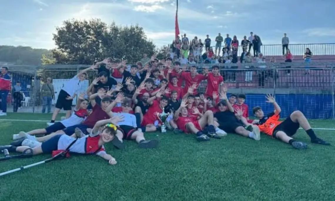 La compagine Under 17 del Pianoscarano si gode il trionfo nella Coppa Provincia