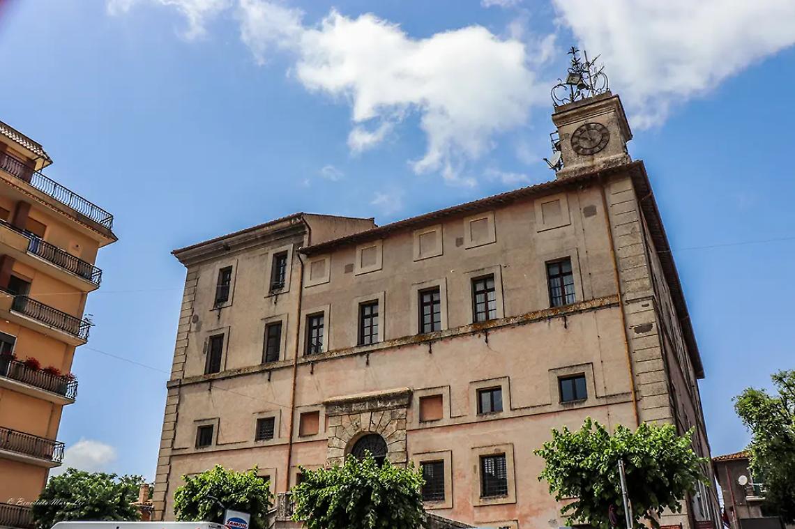 Lectio magistralis sugli equilibri tra guerra e pace