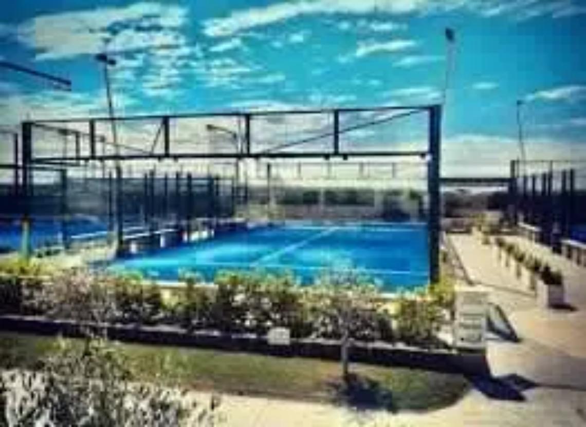 Campi da padel a Prato del mare: accolta la richiesta di sospensione del nuovo permesso a costruire in deroga