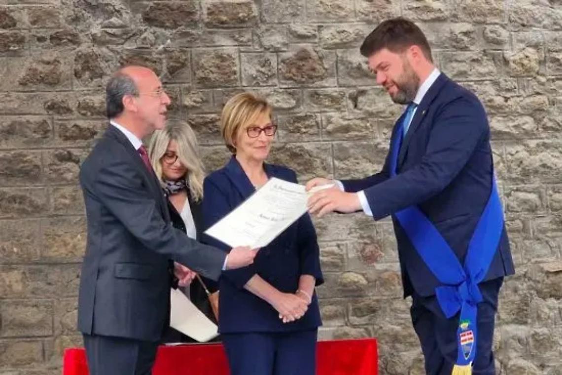 &laquo;Congratulazioni alla nostra Anna Rita Dionisi&raquo;