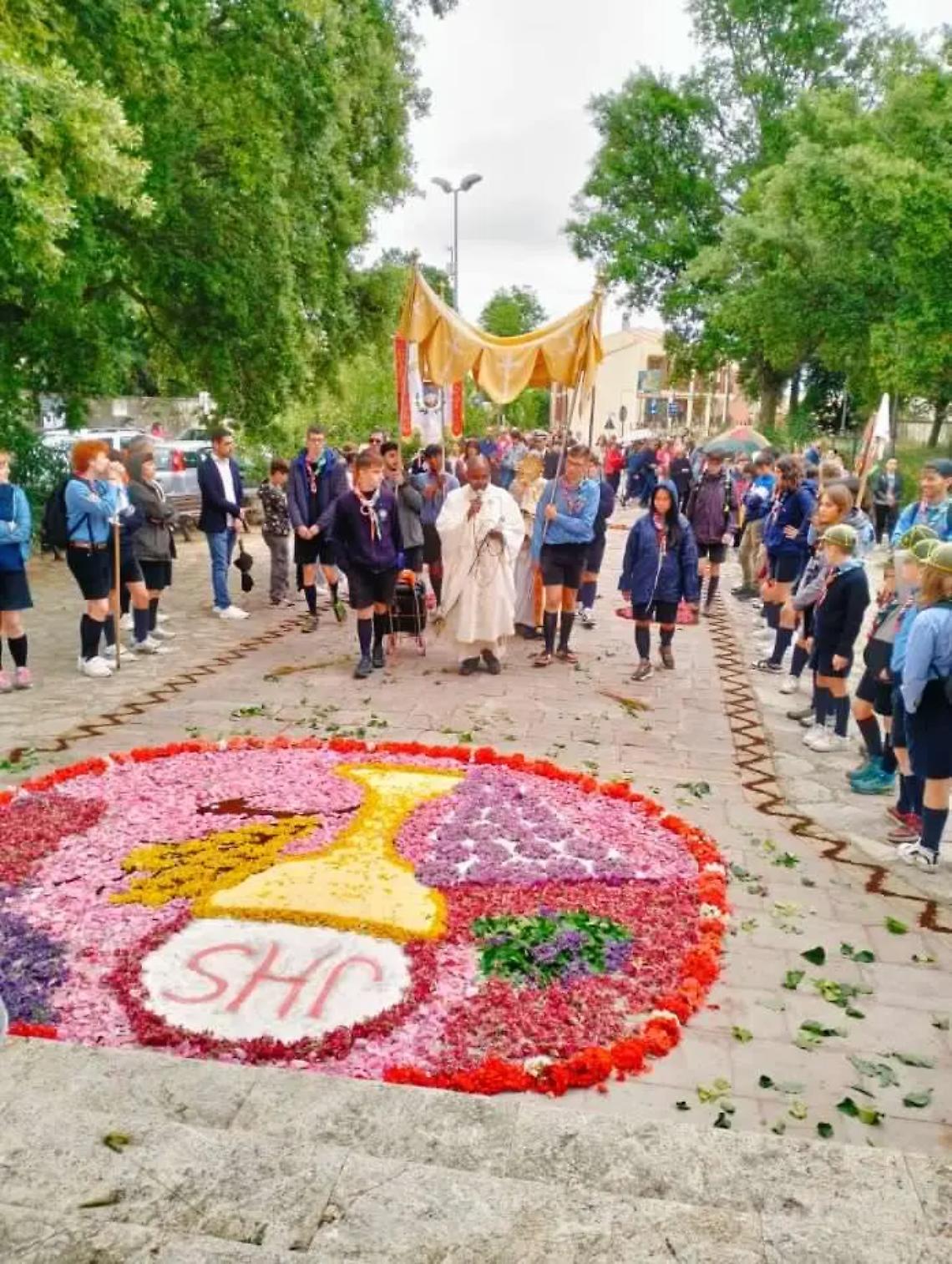 Corpus Domini", messa solenne e infiorata ad Allumiere