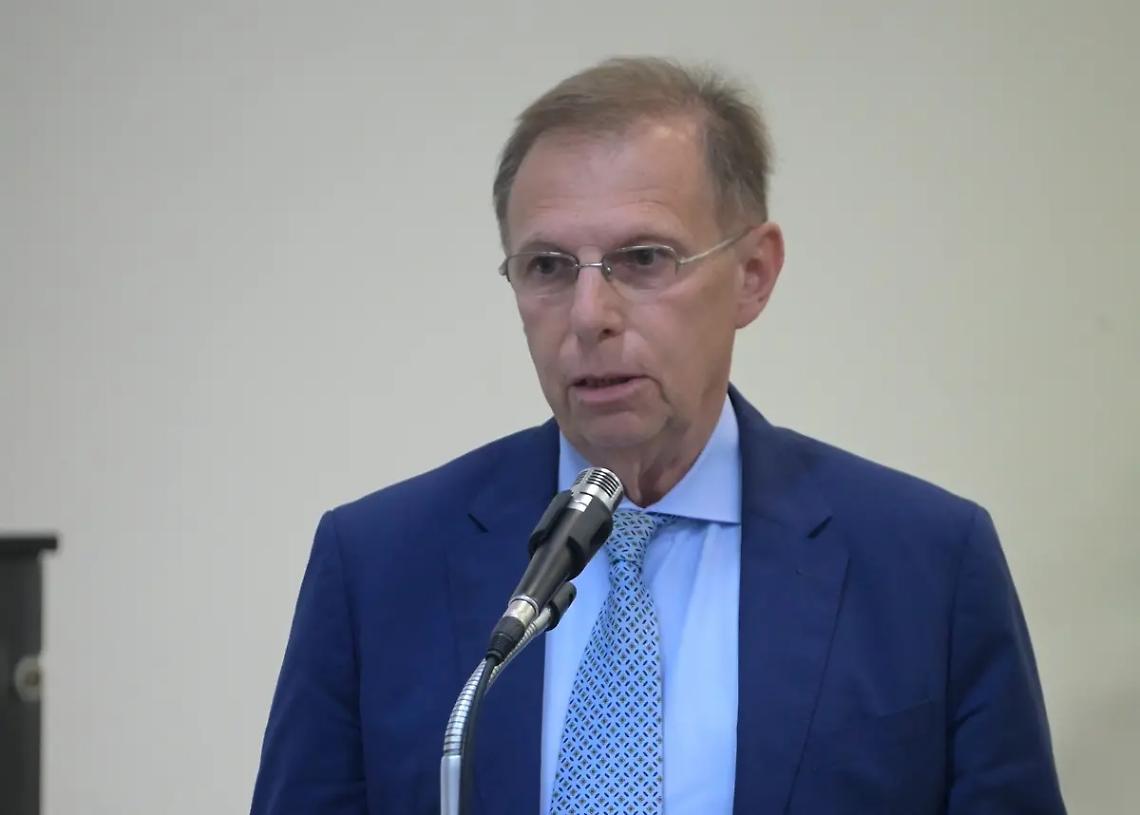 &laquo;Il centro &egrave; per Poletti&raquo;