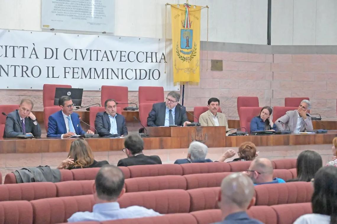 Confronto all&rsquo;aula Pucci: quattro domande per sei candidati